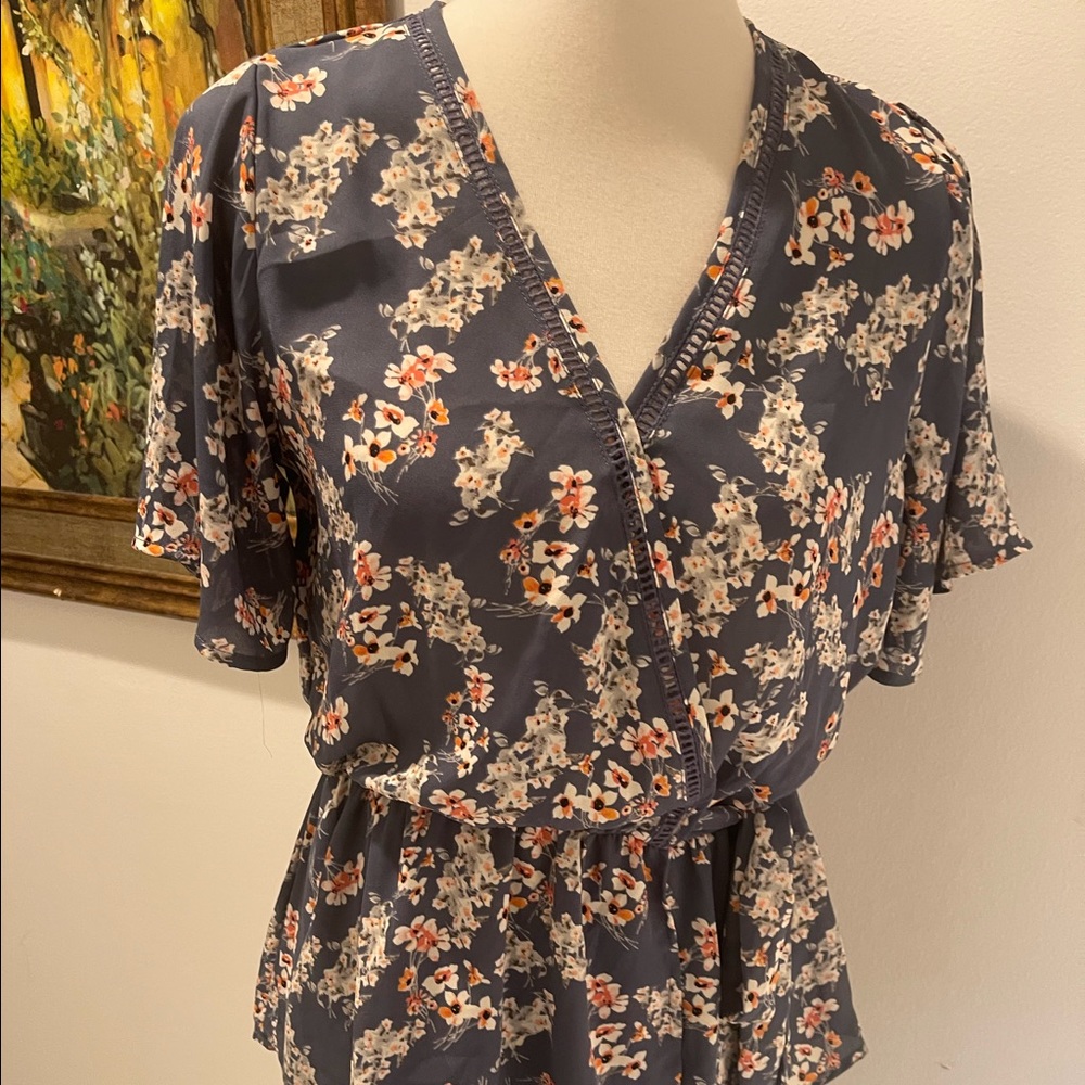 Siena Sky Blue Floral Peplum Top Elastic waist M
